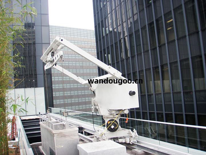 擦(ca)窗(chuang)機(ji)